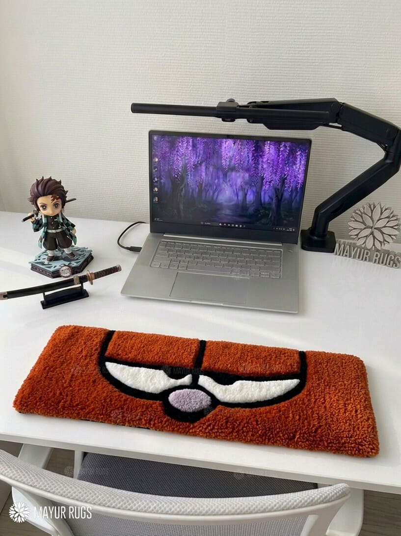 Brown retro cartoon face hand-tufted keyboard rug with sleepy eyes aesthetic by Mayur Rugs