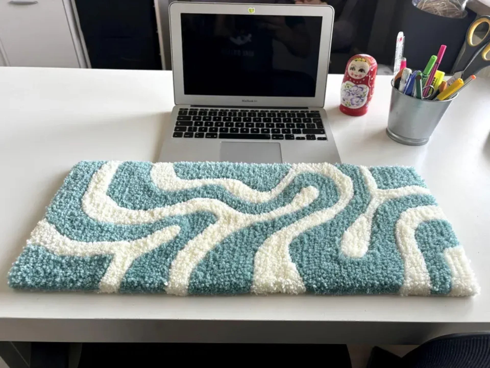 Keyboard Rug Outlign Abstract Design Office Keyboard Rug – Mayur Rugs